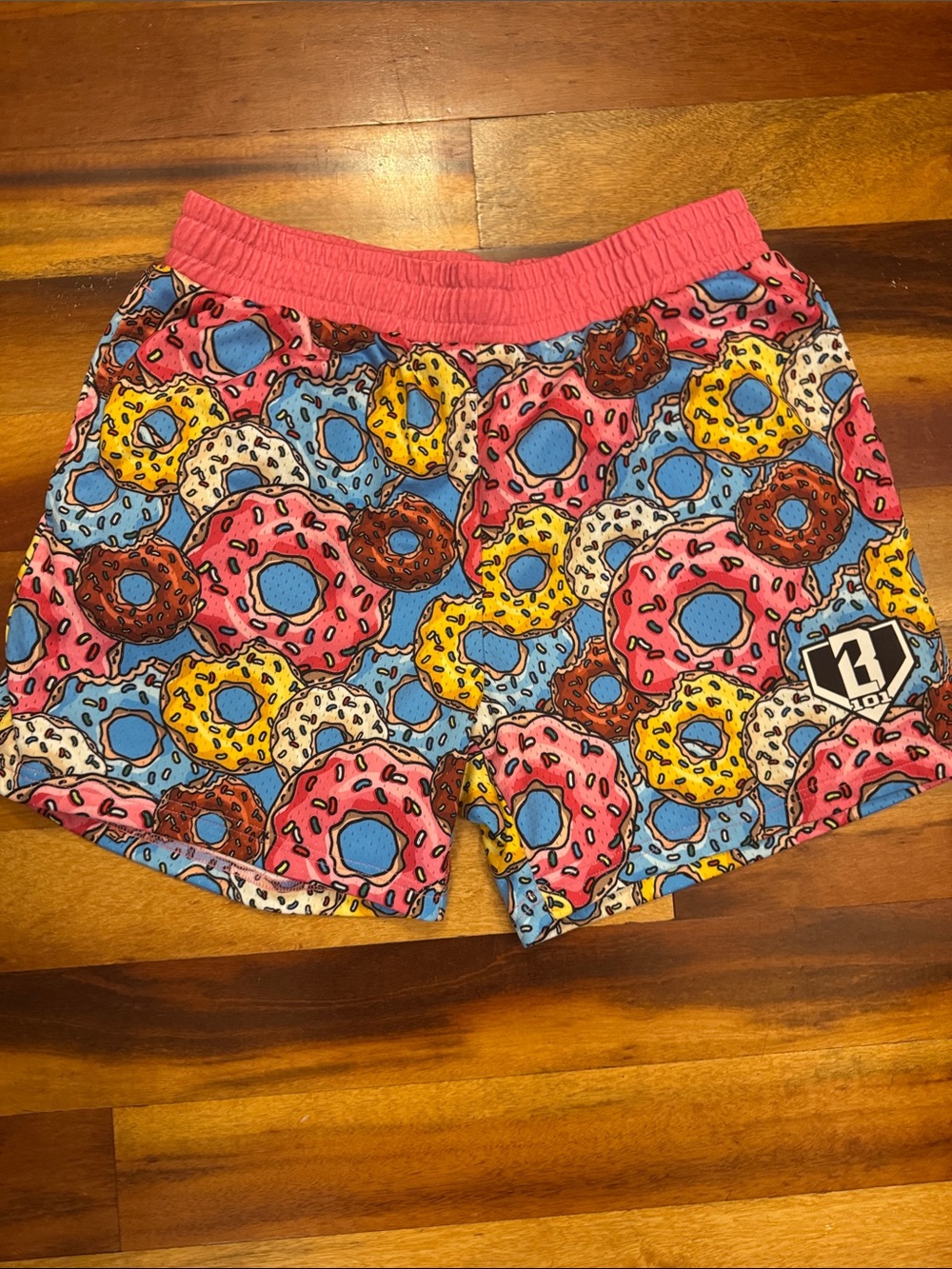 Men's Baseball Lifestyle Donut Print Athletic Shorts with Pink Waistband